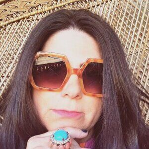 Meet your Posher, Ginette